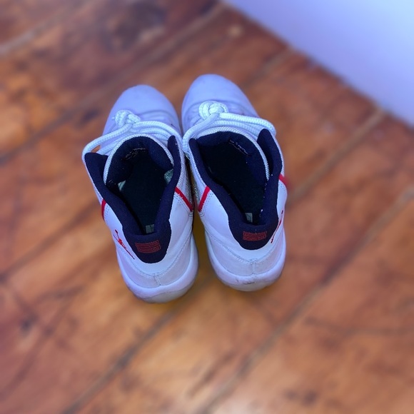 jordan 11s - Picture 5 of 5
